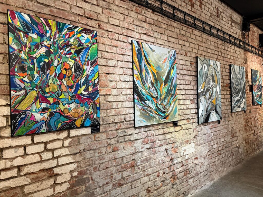 vild art šárka vildová abstraktní malby gram prague dudes & barbies gallery